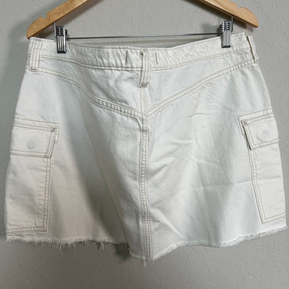 Abercrombie & Fitch Women's Cream Mini Cargo Skirt Size 34 NEW - Picture 6 of 8